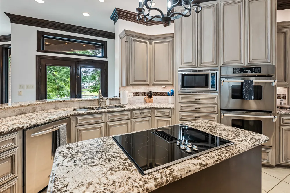 3637 County Road 4804 Athens, TX 75752