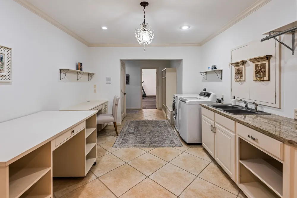 3637 County Road 4804 Athens, TX 75752
