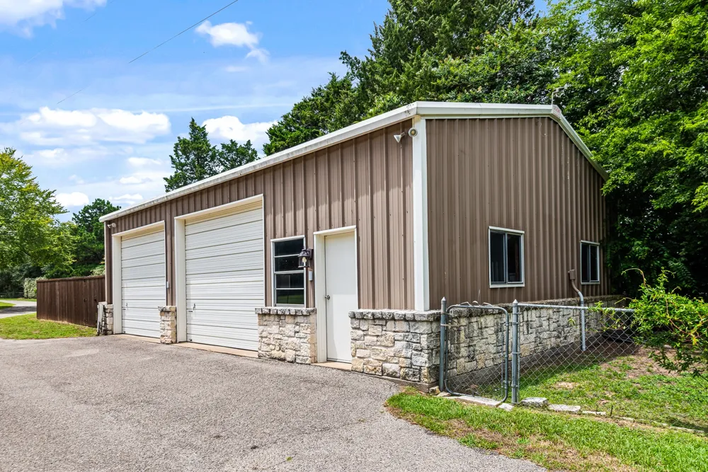 3637 County Road 4804 Athens, TX 75752