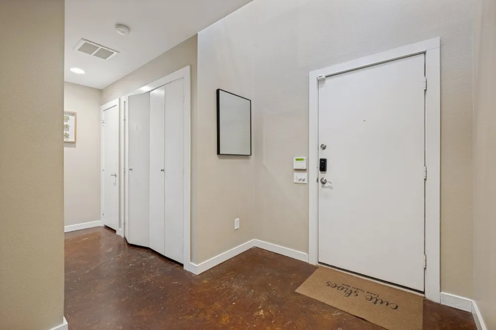 1211 Urban Lofts Drive Dallas, TX 75215