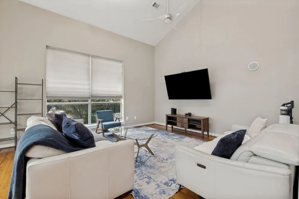 1211 Urban Lofts Drive Dallas, TX 75215