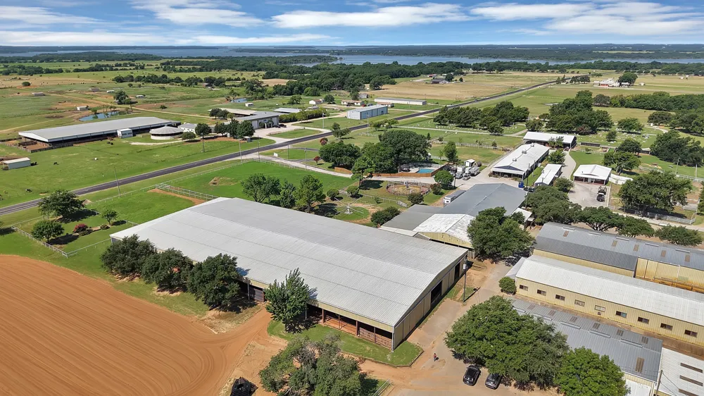 15135 E Fm 922 Tioga, TX 76271