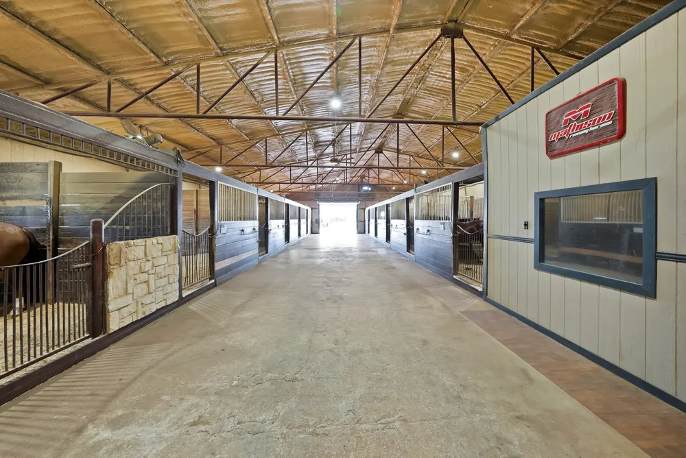 15135 E Fm 922 Tioga, TX 76271