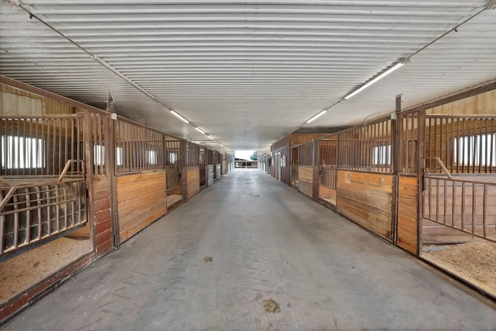 15135 E Fm 922 Tioga, TX 76271
