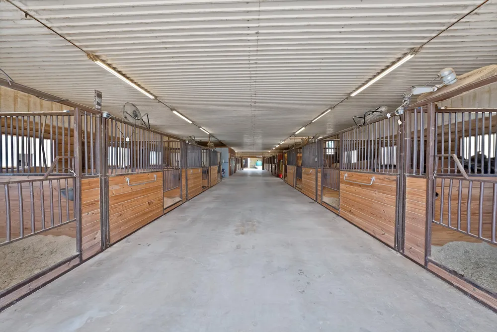 15135 E Fm 922 Tioga, TX 76271