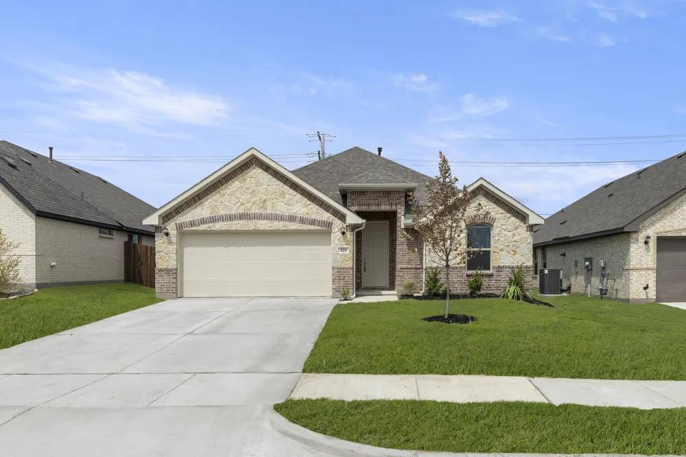 121 Whistling Duck Drive Balch Springs, TX 75181