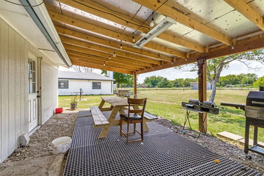 7400 County Road 131A Terrell, TX 75161