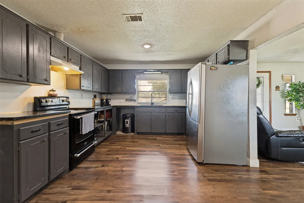 7400 County Road 131A Terrell, TX 75161