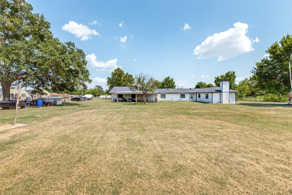 7400 County Road 131A Terrell, TX 75161