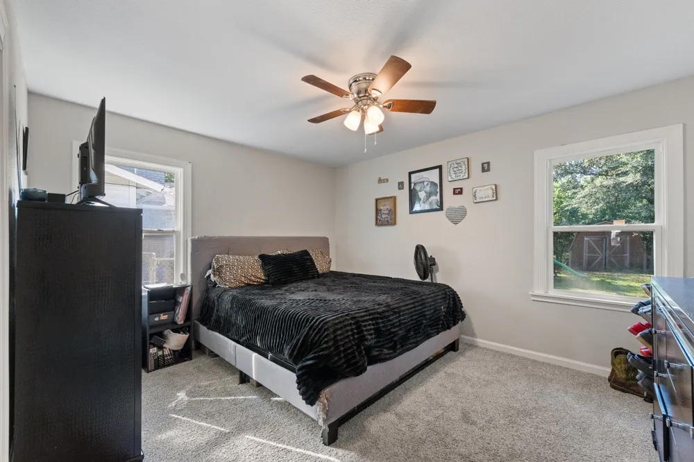 809 Phillips Street Cleburne, TX 76033