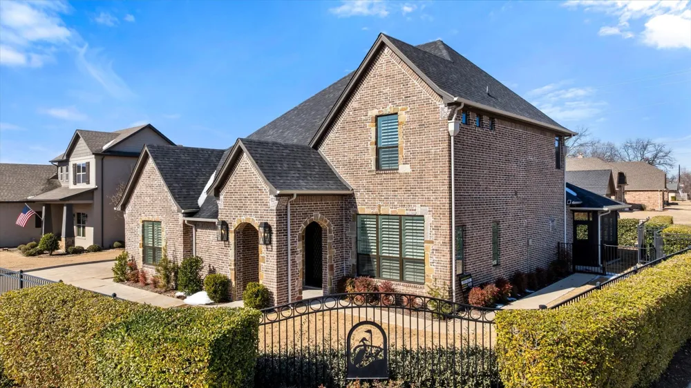 1001 Quarry Court Granbury, TX 76048