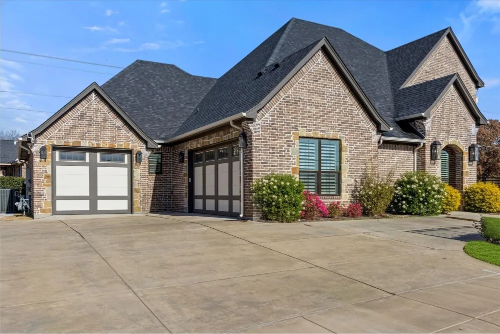 1001 Quarry Court Granbury, TX 76048