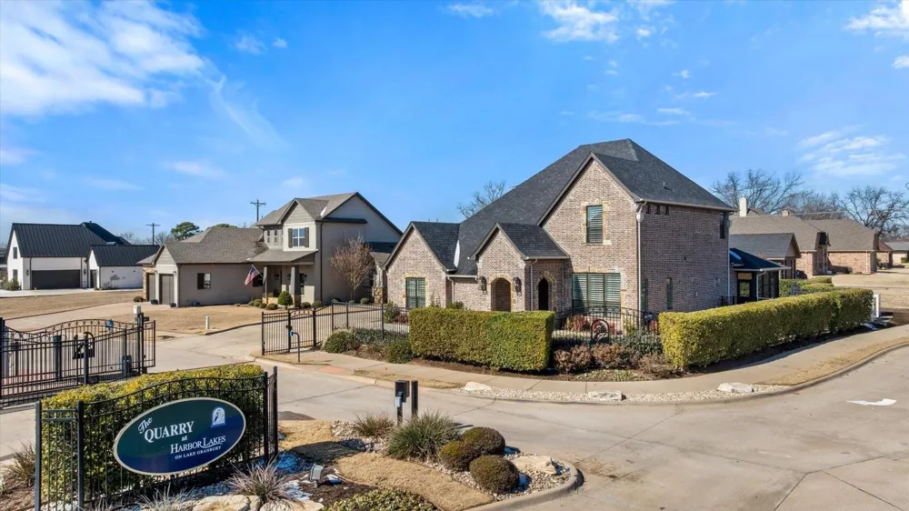 1001 Quarry Court Granbury, TX 76048