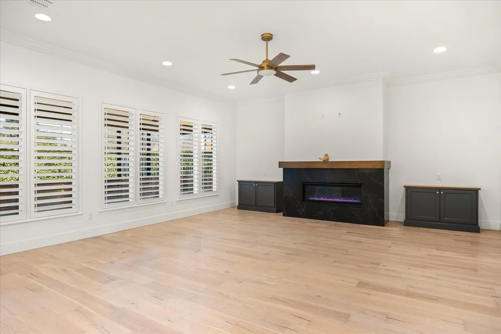1001 Quarry Court Granbury, TX 76048