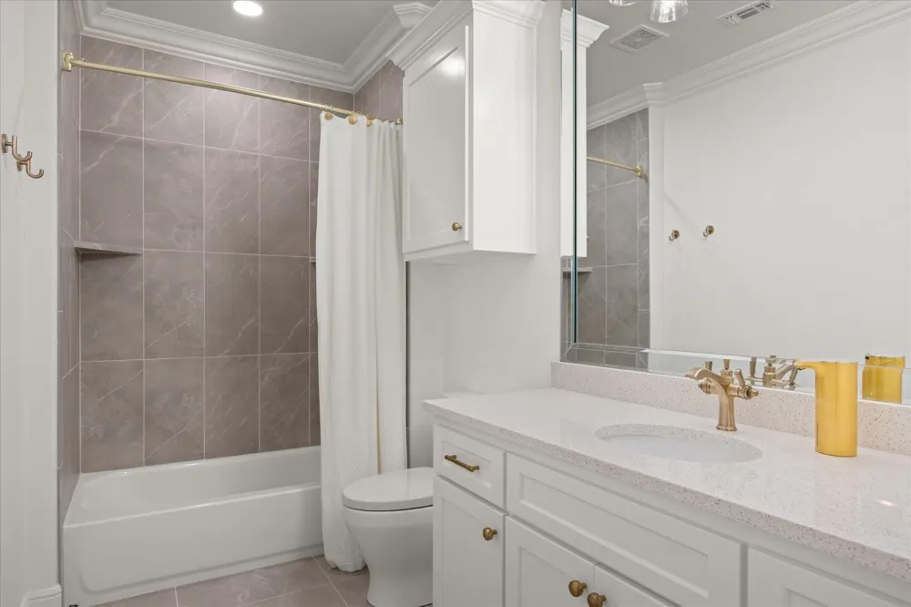 1001 Quarry Court Granbury, TX 76048