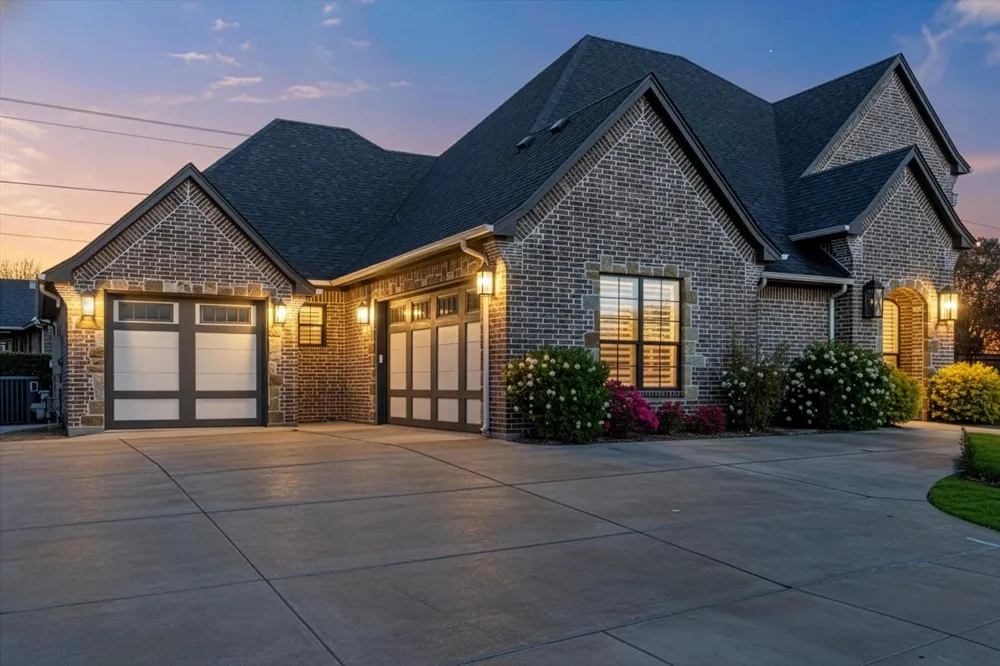 1001 Quarry Court Granbury, TX 76048