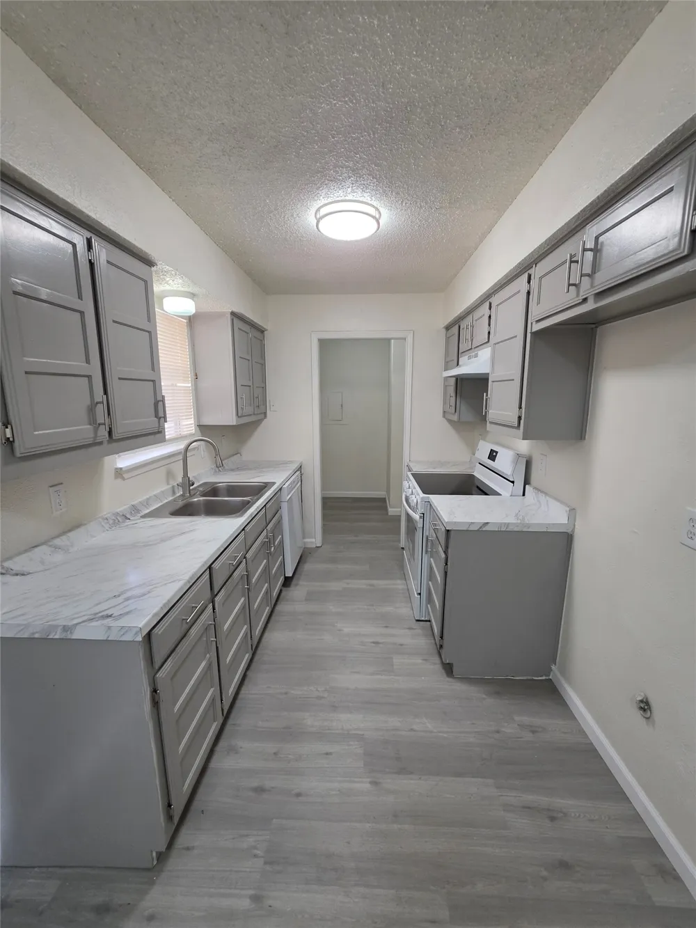 216 Tejas Drive Glenn Heights, TX 75154