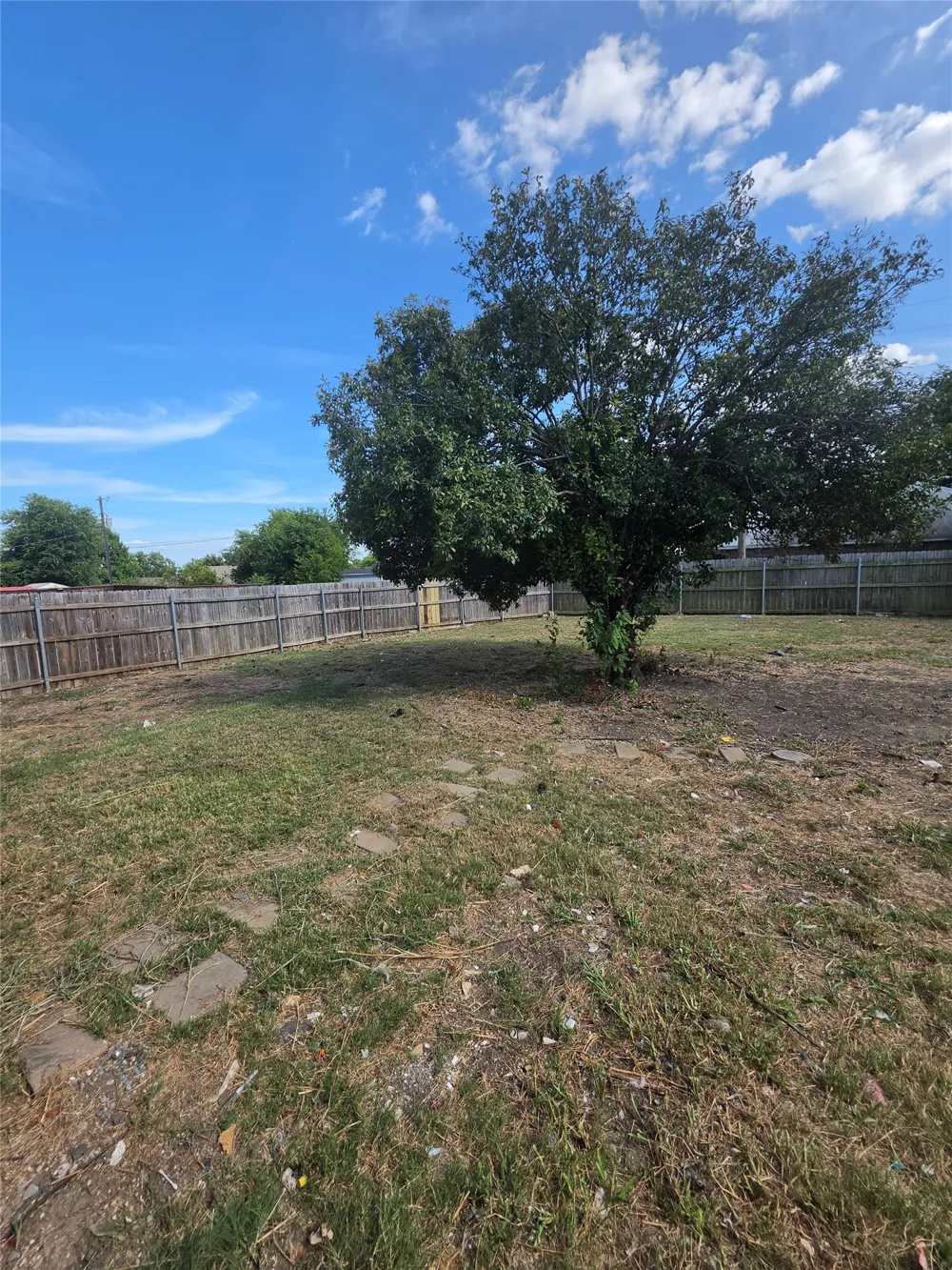 216 Tejas Drive Glenn Heights, TX 75154