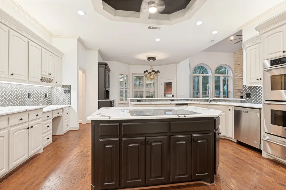 801 Shady Bend Court Highland Village, TX 75077