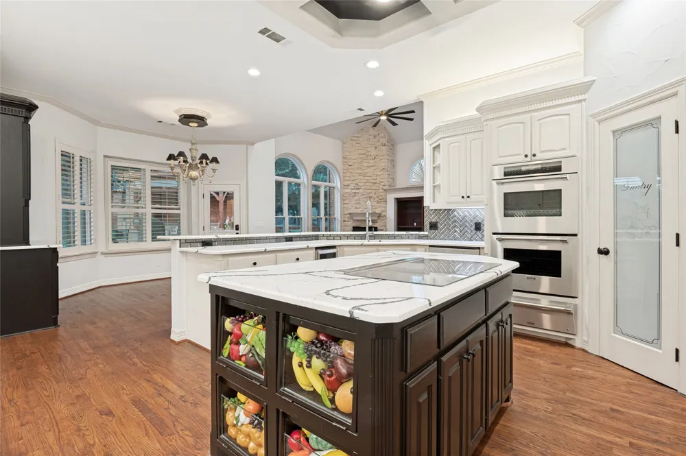 801 Shady Bend Court Highland Village, TX 75077