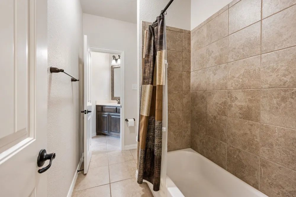 7216 E Nirvana Circle North Richland Hills, TX 76182
