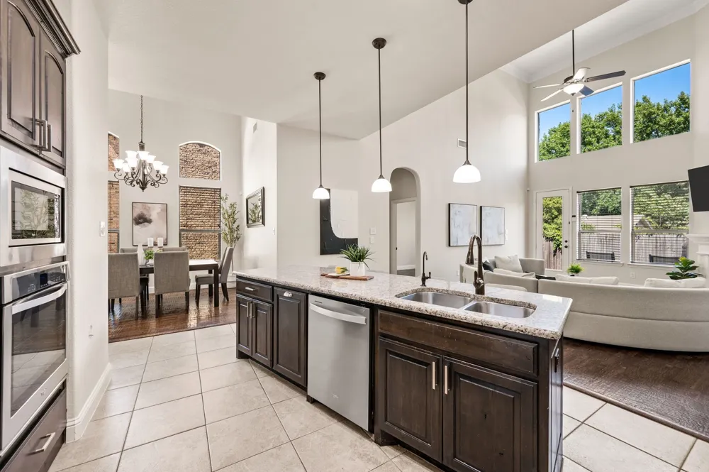 7216 E Nirvana Circle North Richland Hills, TX 76182