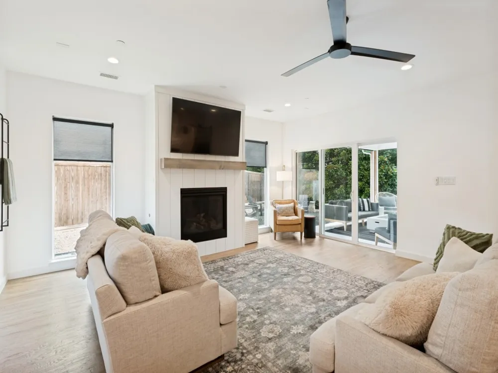 972 Meadow Bend Loop S Grapevine, TX 76051
