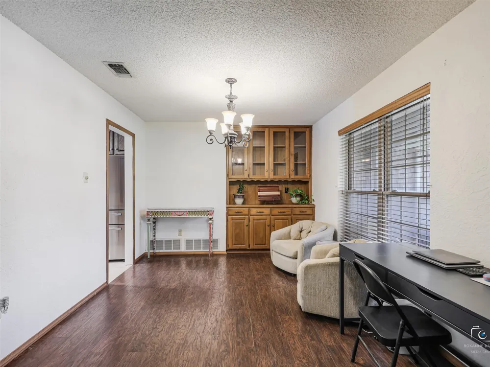 6404 Suncrest Court North Richland Hills, TX 76180