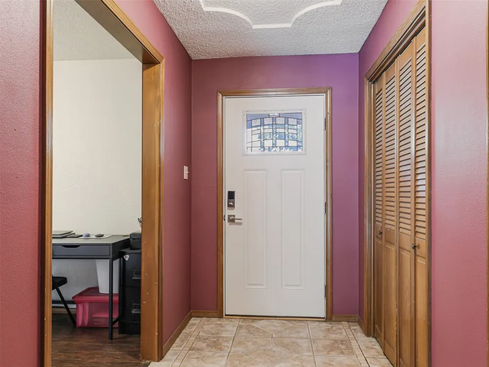 6404 Suncrest Court North Richland Hills, TX 76180