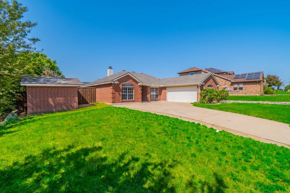 3901 Georgetown Drive Sachse, TX 75048