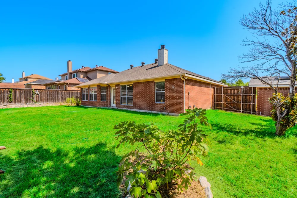 3901 Georgetown Drive Sachse, TX 75048