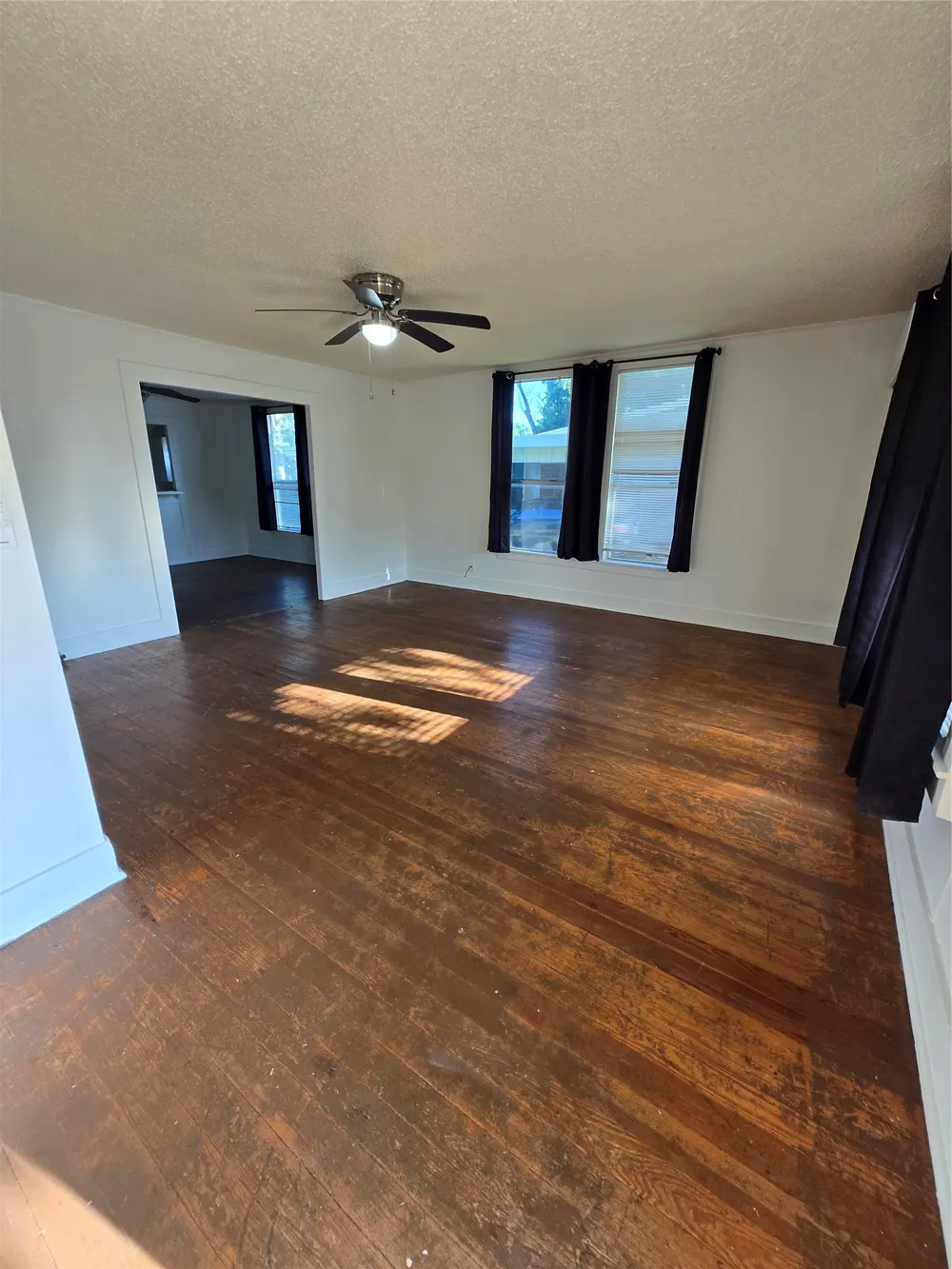 714 S Commercial Avenue Coleman, TX 76834