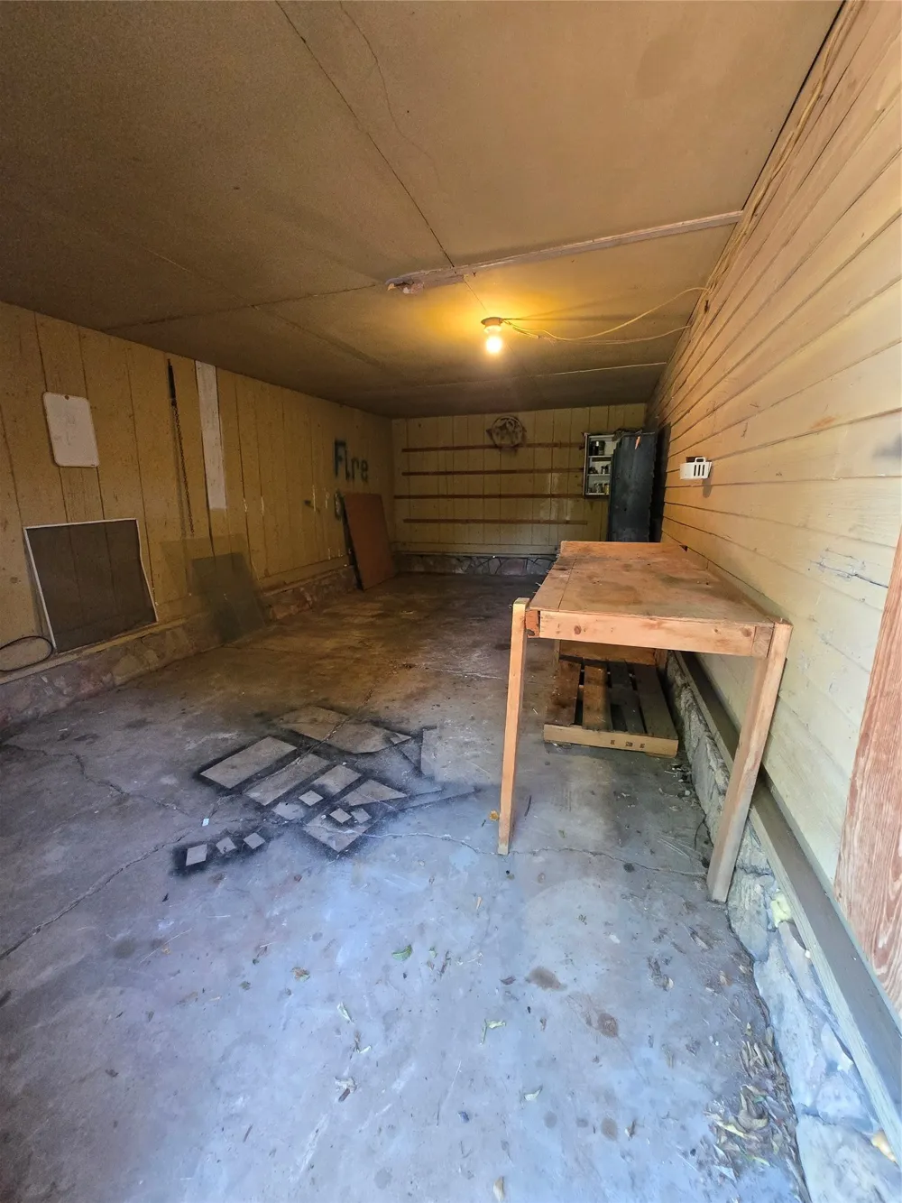 714 S Commercial Avenue Coleman, TX 76834