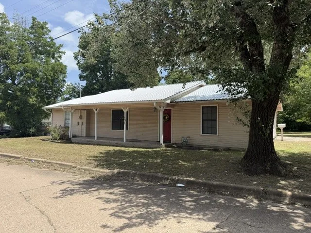131 SE 7th Street Cooper, TX 75432