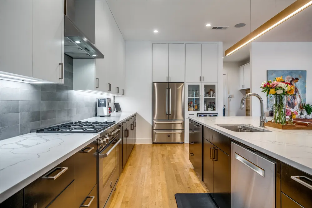 3766 Manana Drive Dallas, TX 75220