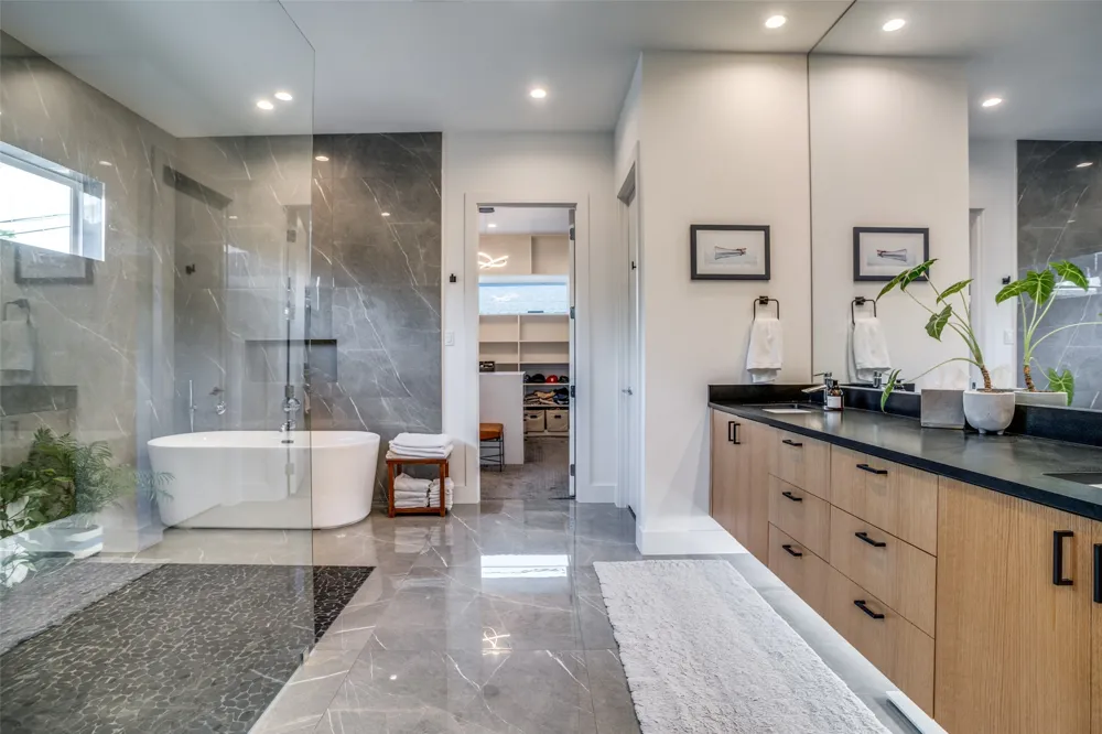 3766 Manana Drive Dallas, TX 75220