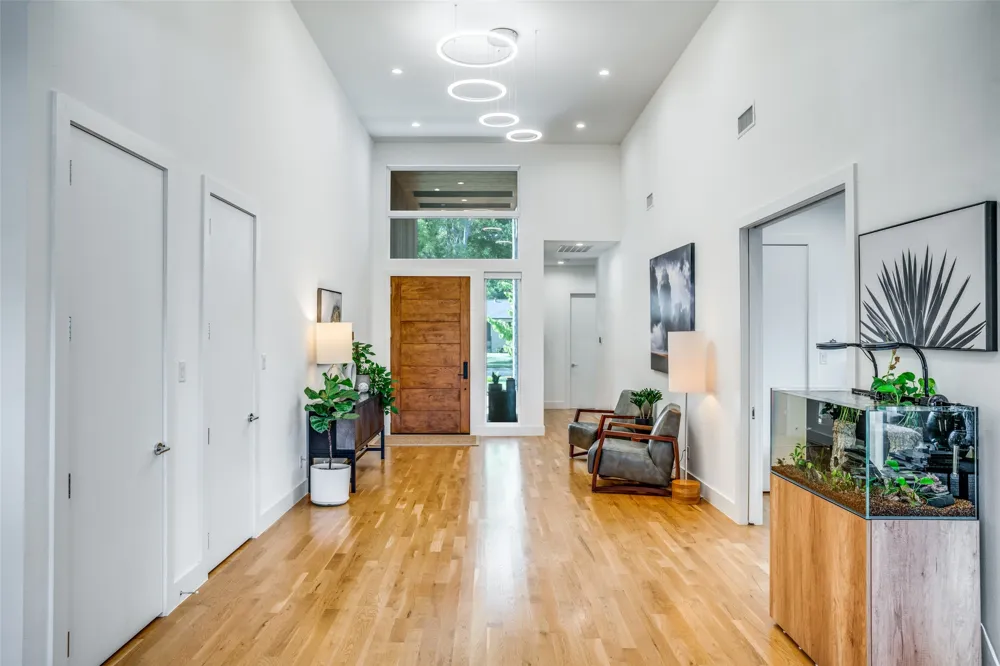 3766 Manana Drive Dallas, TX 75220