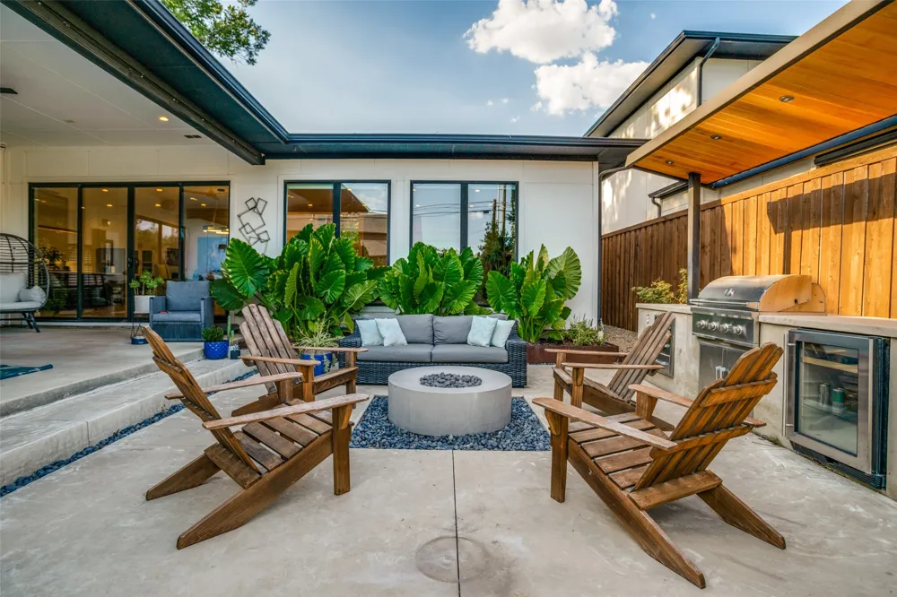 3766 Manana Drive Dallas, TX 75220