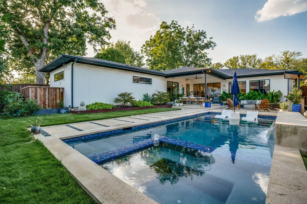 3766 Manana Drive Dallas, TX 75220