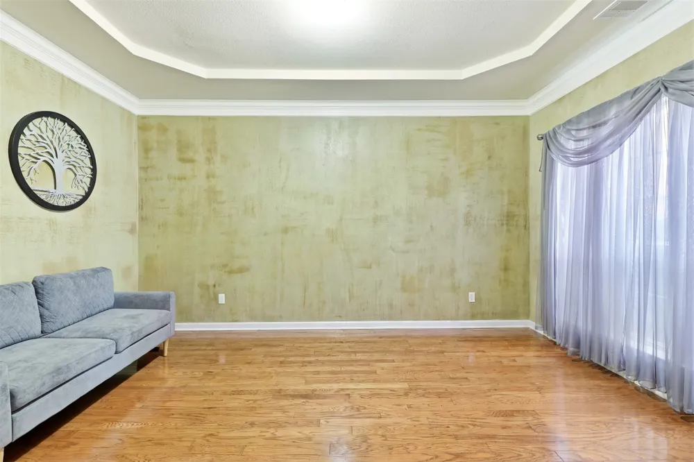 5804 Logan Drive Plano, TX 75094