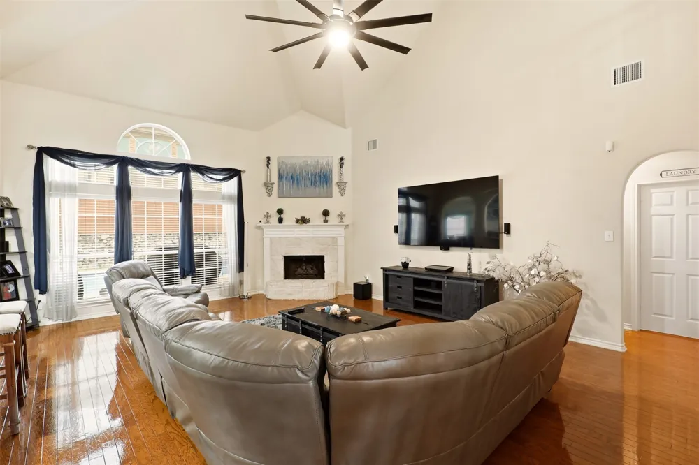 5804 Logan Drive Plano, TX 75094