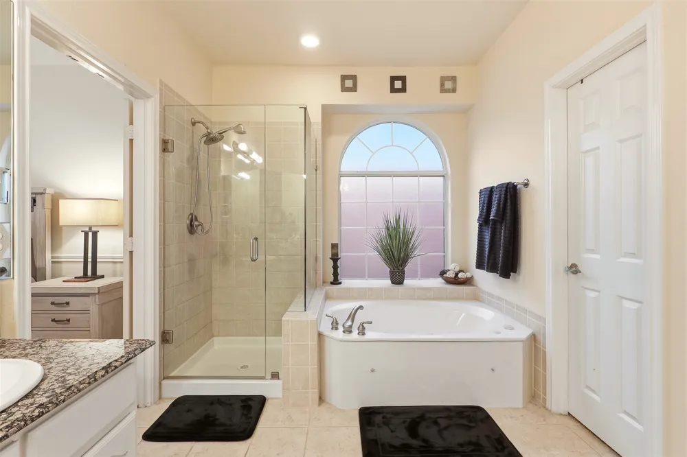 5804 Logan Drive Plano, TX 75094