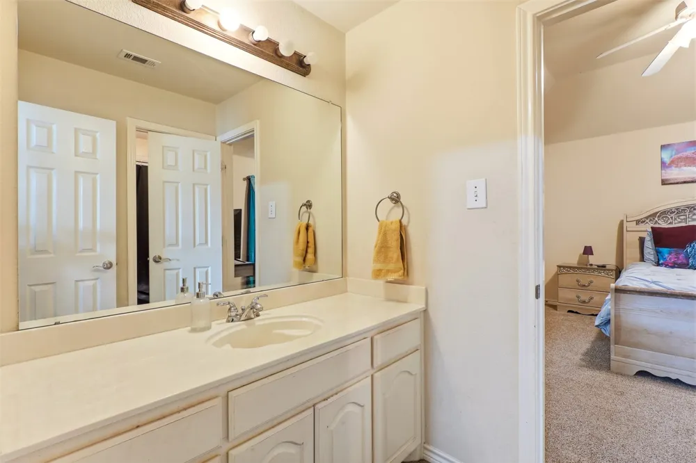 5804 Logan Drive Plano, TX 75094