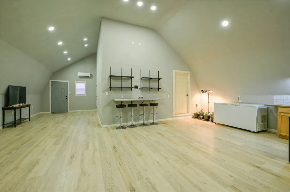2275 County Road 4185 Meridian, TX 76665