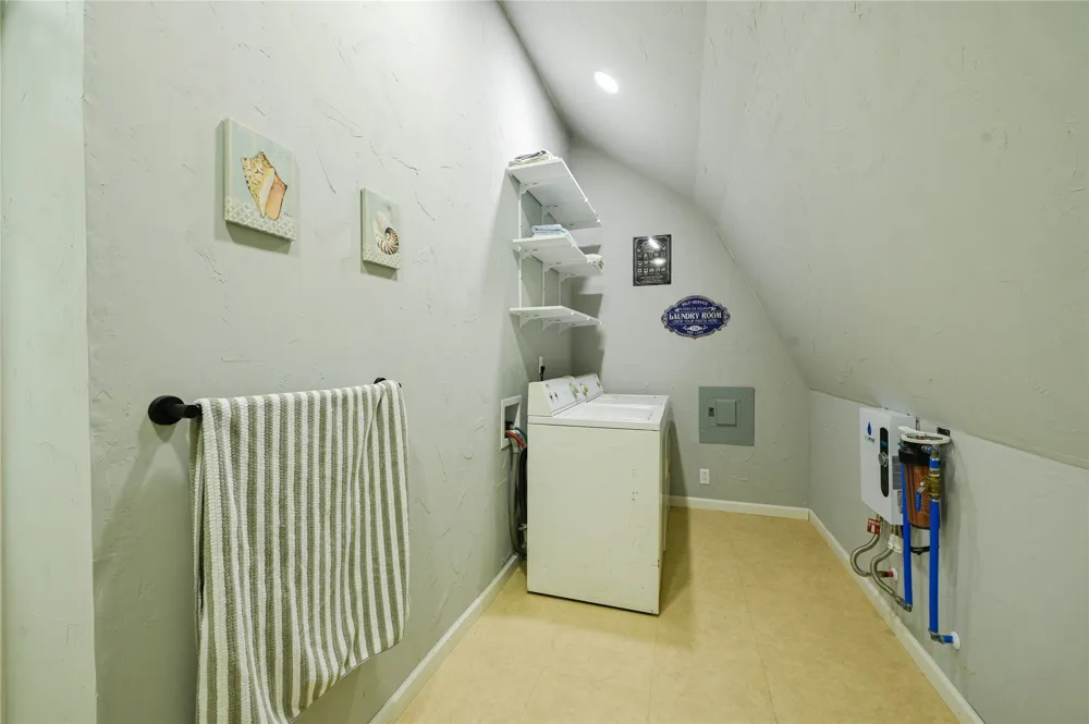 2275 County Road 4185 Meridian, TX 76665