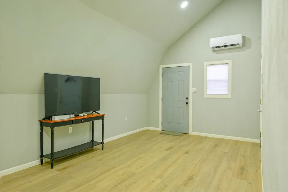 2275 County Road 4185 Meridian, TX 76665