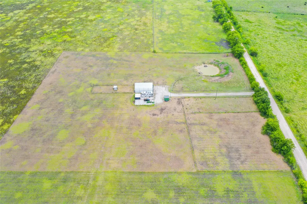 2275 County Road 4185 Meridian, TX 76665