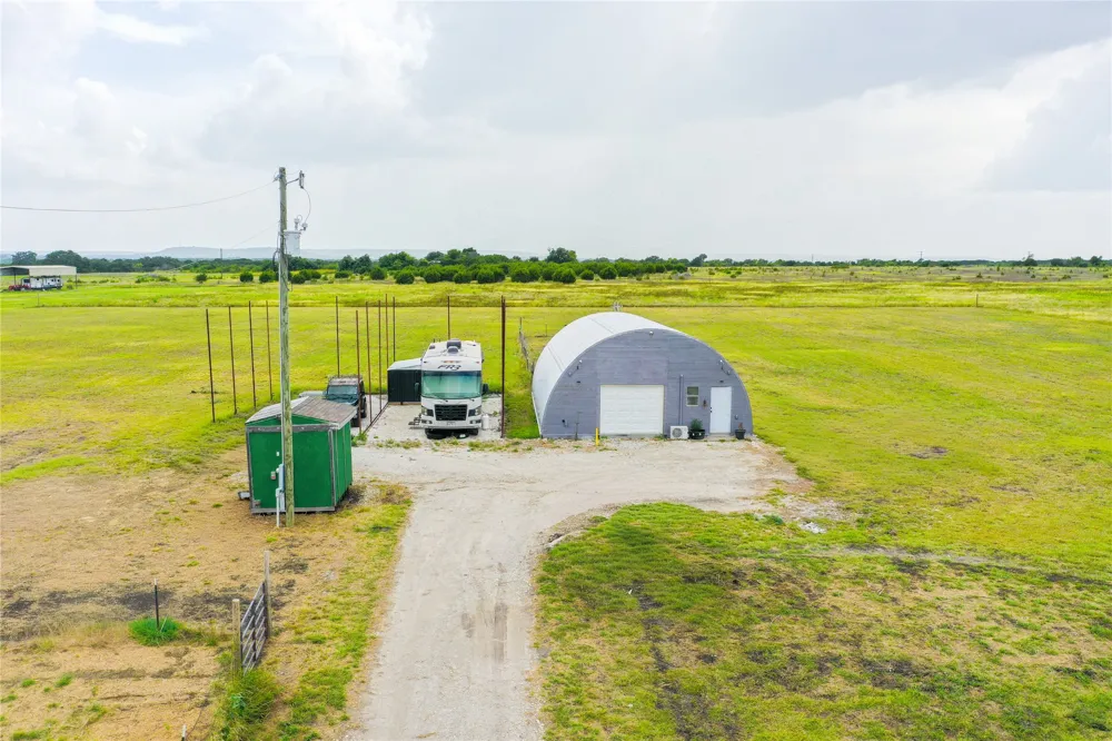 2275 County Road 4185 Meridian, TX 76665