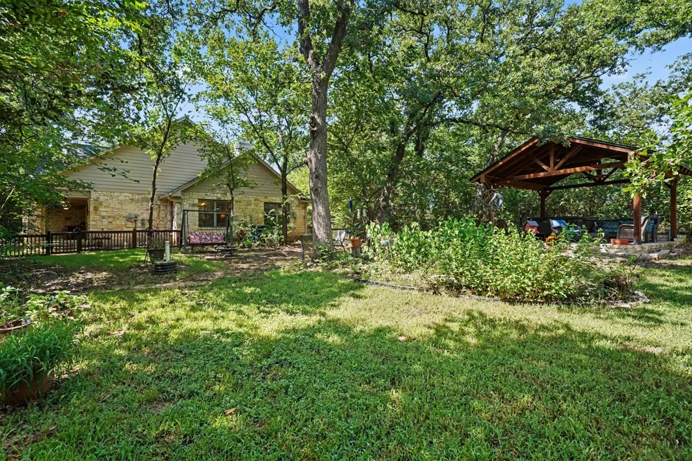 126 Willow Creek Circle Mansfield, TX 76063