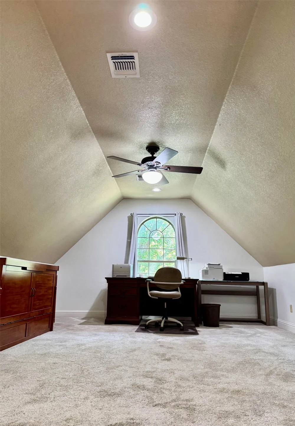 126 Willow Creek Circle Mansfield, TX 76063